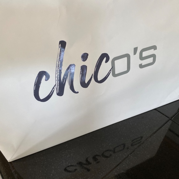 Chico’s - Picture 14 of 15